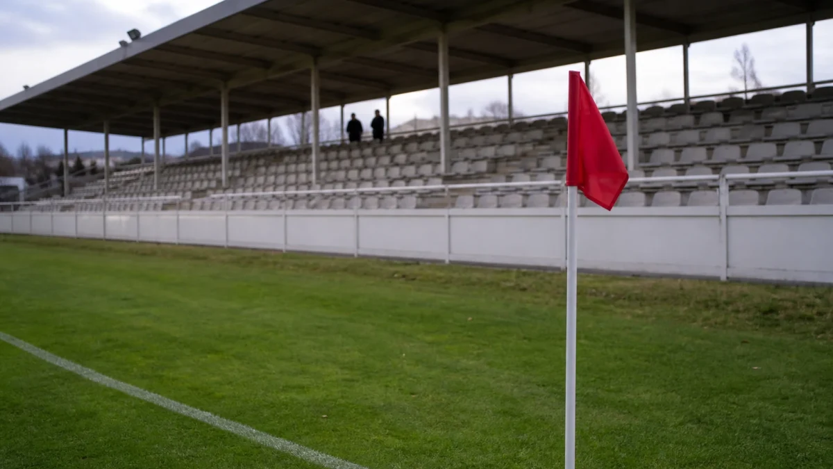 Frankrike vann klart och toppar Grupp I