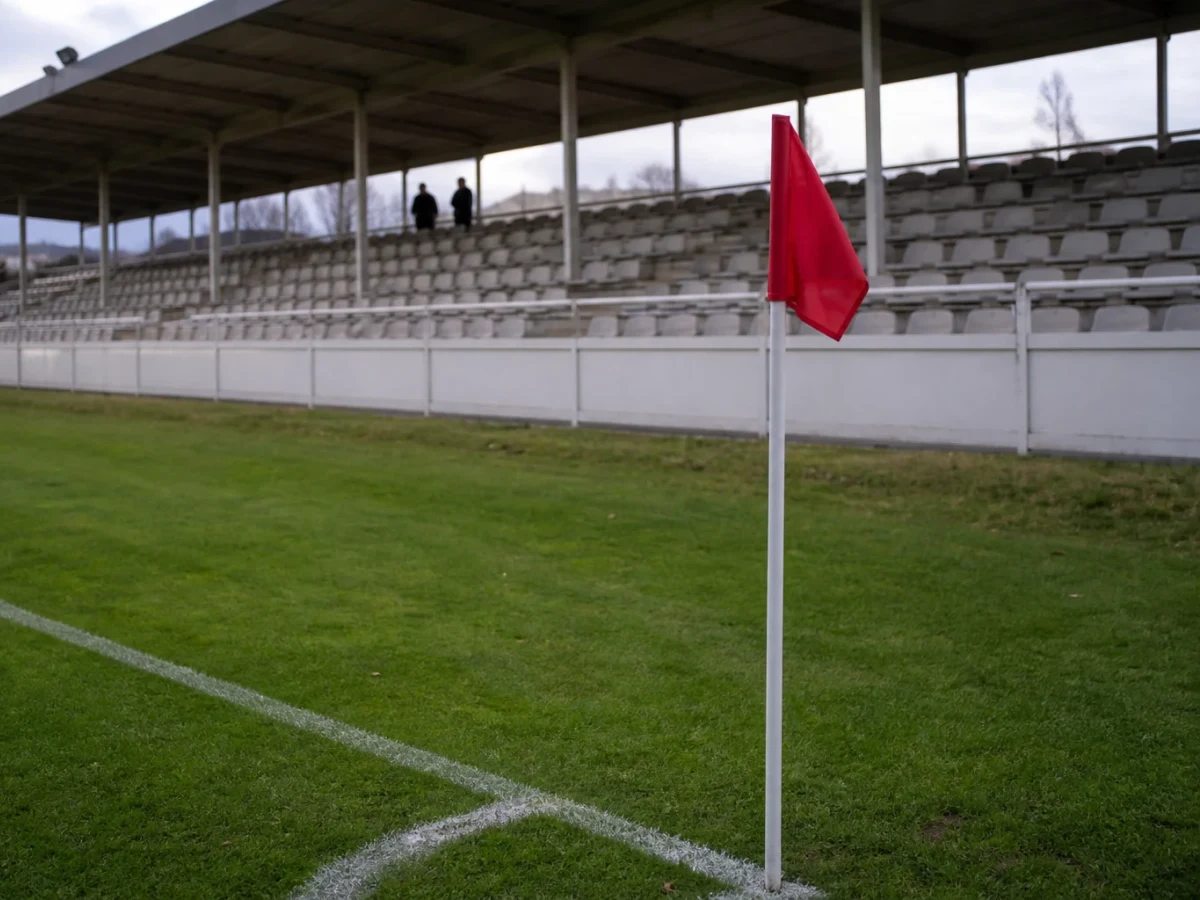 Frankrike vann klart och toppar Grupp I